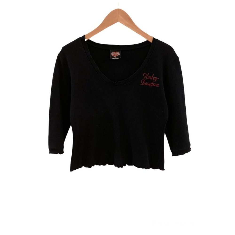 HARLEY-DAVIDSON Black Scoop neck quarter sleeve ruffle trim top. Size M